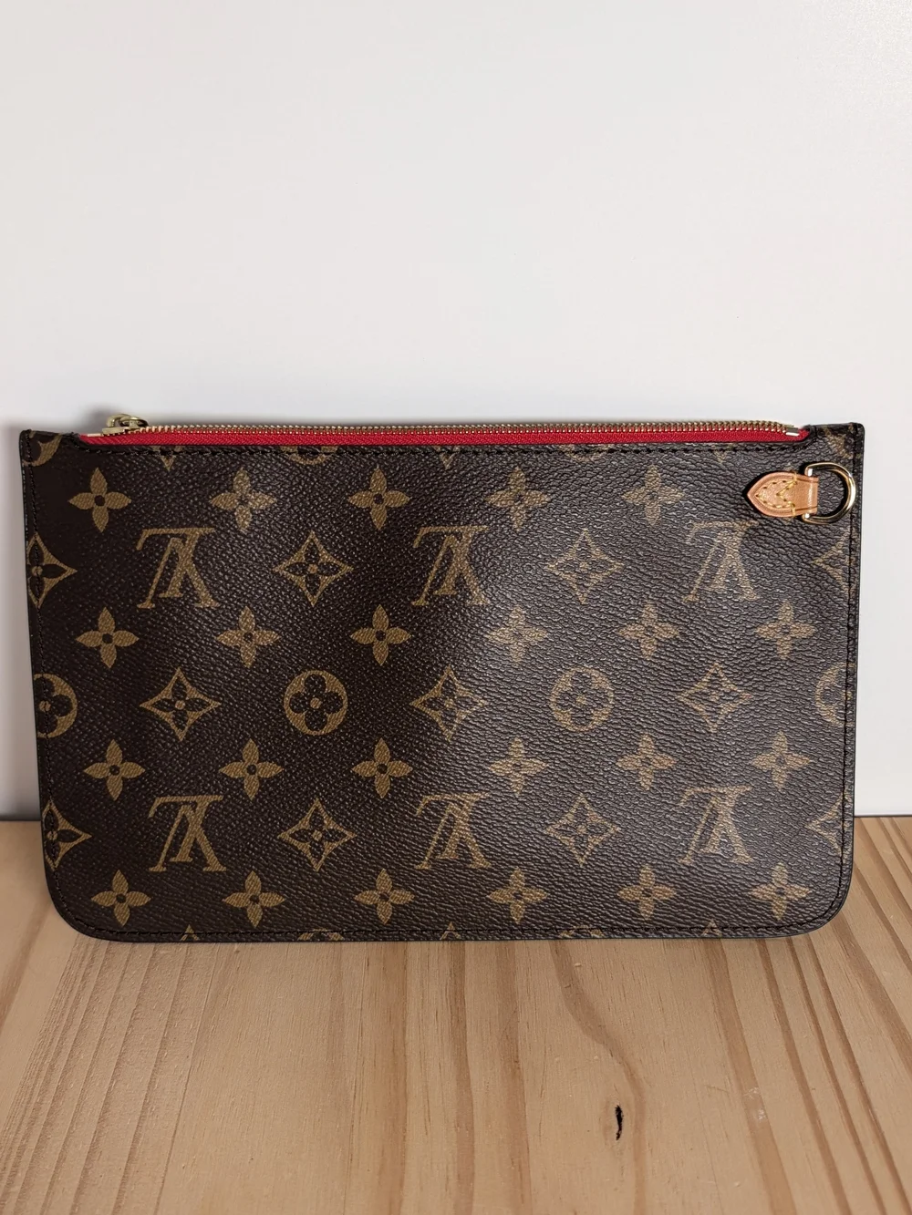Authentic Louis Vuitton Neverfull Monogram Pouch - Near New Condition